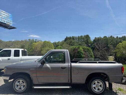 1997 Mazda B2300 B2300 2dr Standard Cab SB