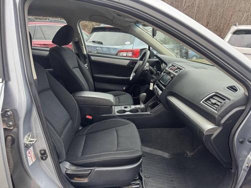 2019 Subaru Outback 2.5i