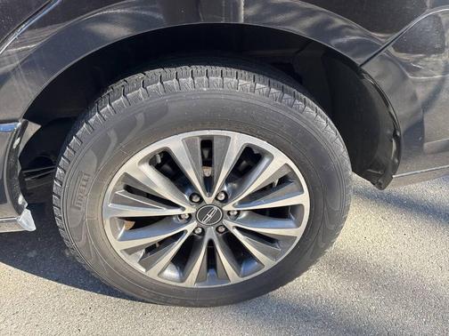 2016 Lincoln Navigator Select