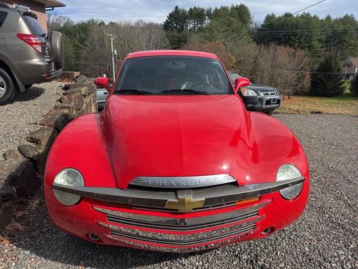 2004 Chevrolet SSR LS 2dr Regular Cab Convertible Rwd SB