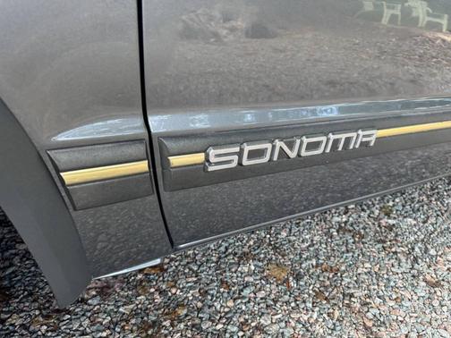 1993 GMC Sonoma SLE 2dr Standard Cab SB