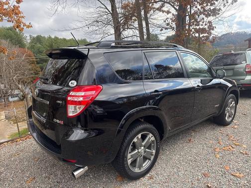 2011 Toyota RAV4 Sport