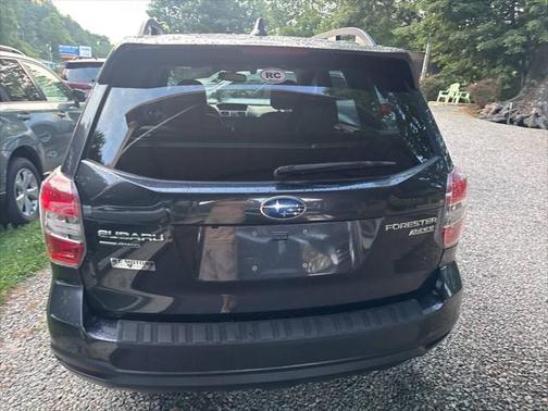 2016 Subaru Forester 2.5i Touring