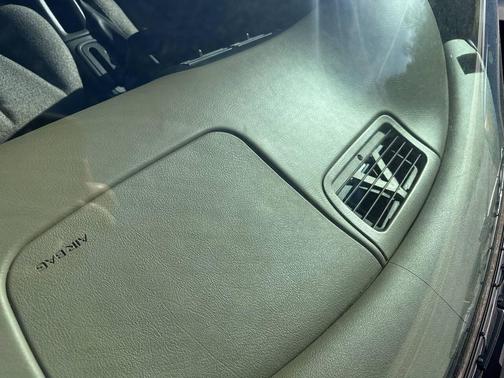 2003 Chevrolet Cavalier Base