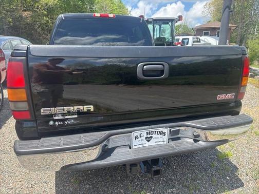 2005 GMC Sierra 1500 SLT Crew Cab