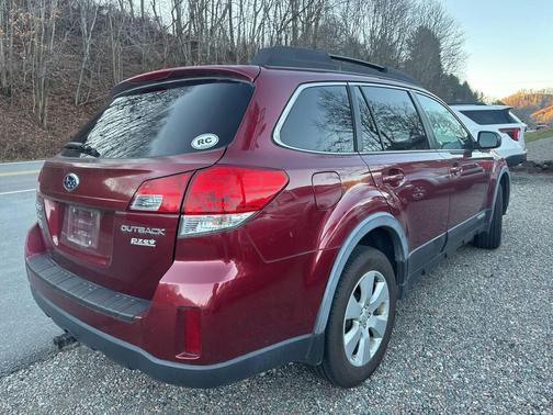2012 Subaru Outback 2.5i Premium