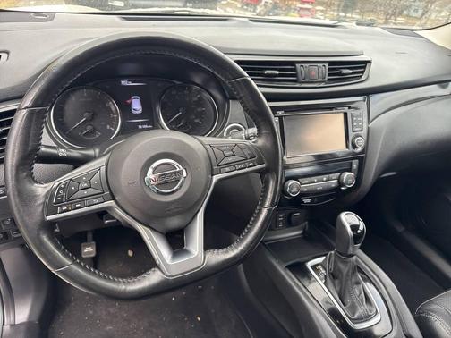 2017 Nissan Rogue Sport SV