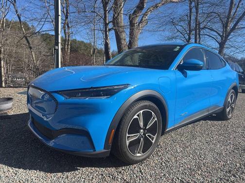 2022 Ford Mustang Mach-E Select