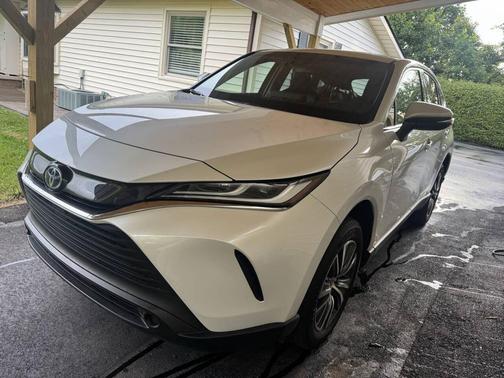 2023 Toyota Venza LE