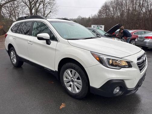 2018 Subaru Outback 2.5i Premium