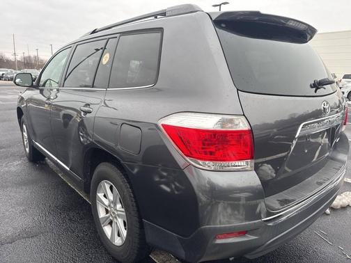 2013 Toyota Highlander SE
