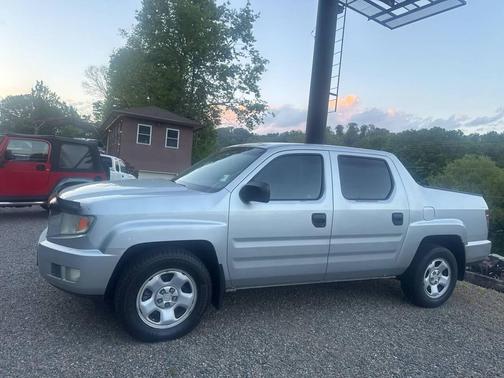 Silver 2010 Honda Ridgeline RT