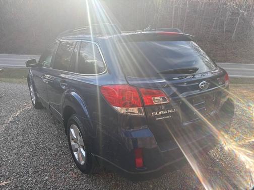2011 Subaru Outback 2.5 i Limited