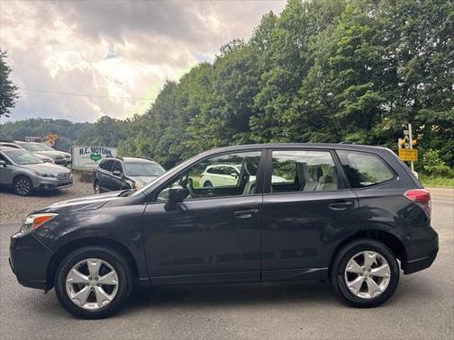 2016 Subaru Forester 2.5i