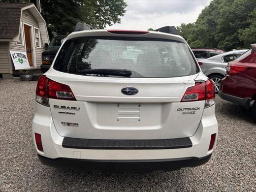 2011 Subaru Outback 2.5i