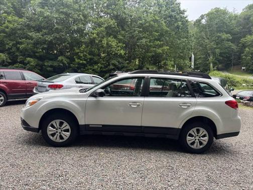 2011 Subaru Outback 2.5i