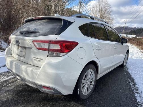 2017 Subaru Impreza 2.0i Premium