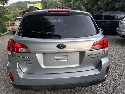 2013 Subaru Outback 3.6R Limited
