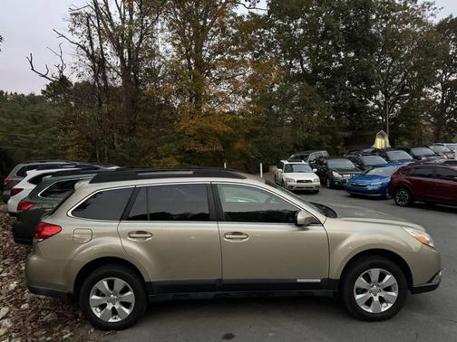 2010 Subaru Outback 2.5 i Limited