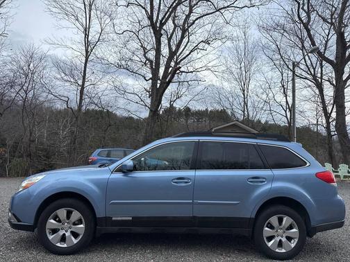 2012 Subaru Outback 2.5i Premium