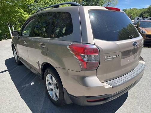 Tan 2015 Subaru Forester 2.5i Premium