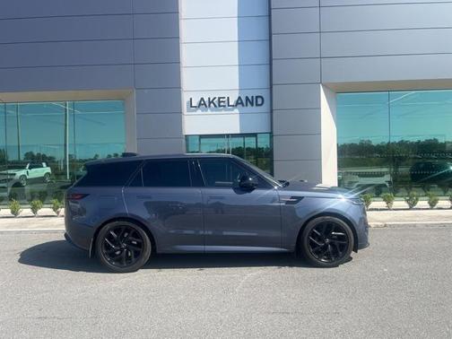 2023 Land Rover Range Rover Sport SE