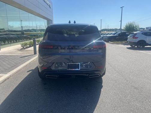 2023 Land Rover Range Rover Sport SE