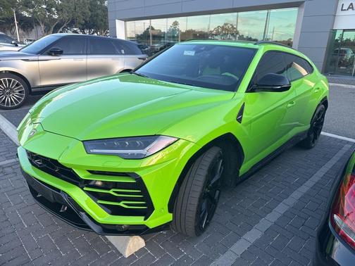 2021 Lamborghini Urus Base