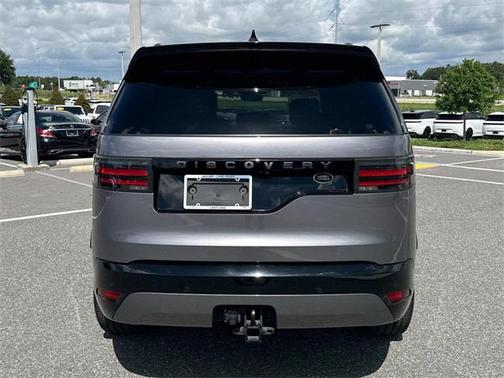 2022 Land Rover Discovery P300 S R-Dynamic