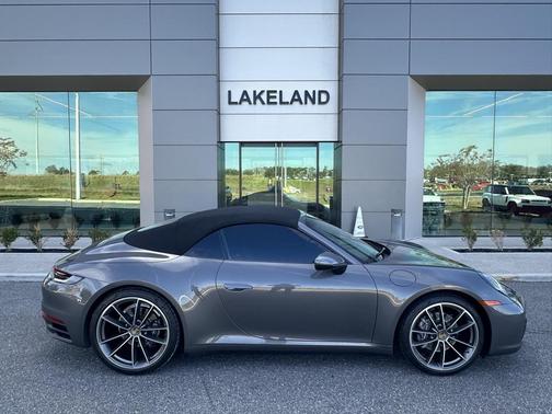 2020 Porsche 911 Carrera