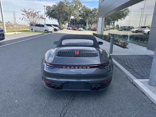 2020 Porsche 911 Carrera