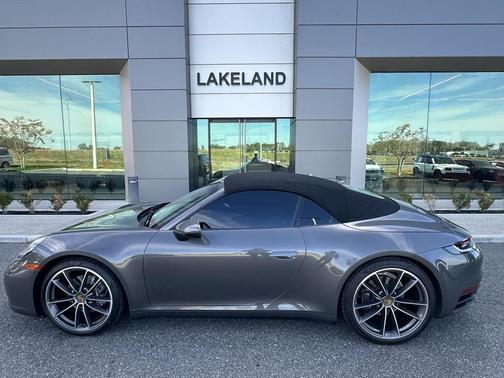 2020 Porsche 911 Carrera