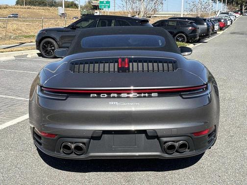 2020 Porsche 911 Carrera