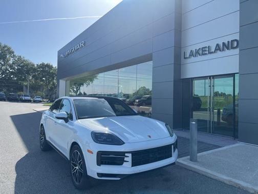 2024 Porsche Cayenne Base