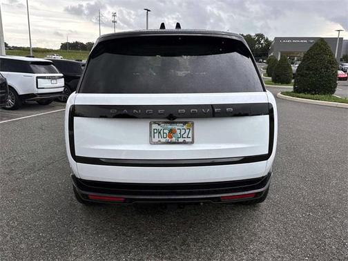 2025 Land Rover Range Rover P530 SE 7 Seat