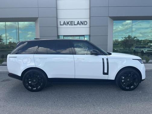 2025 Land Rover Range Rover P530 SE 7 Seat