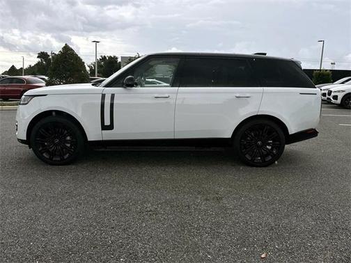 2025 Land Rover Range Rover P530 SE 7 Seat