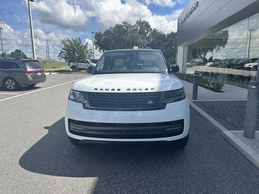 2025 Land Rover Range Rover P530 SE 7 Seat