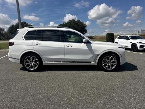 2024 BMW X7 xDrive40i