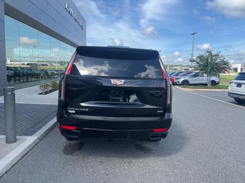 2024 Cadillac Escalade Sport