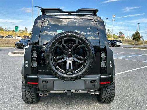 2024 Land Rover Defender 90 P525 Carpathian Edition