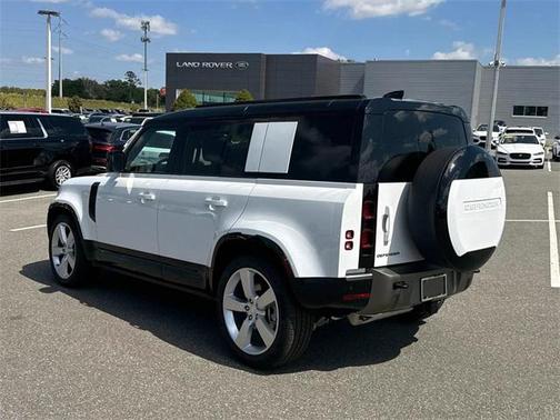 2025 Land Rover Defender 110 P400 X-Dynamic SE