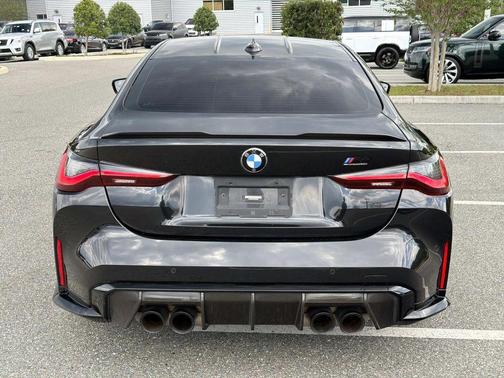 Black Sapphire Metallic 2022 BMW M4 Competition