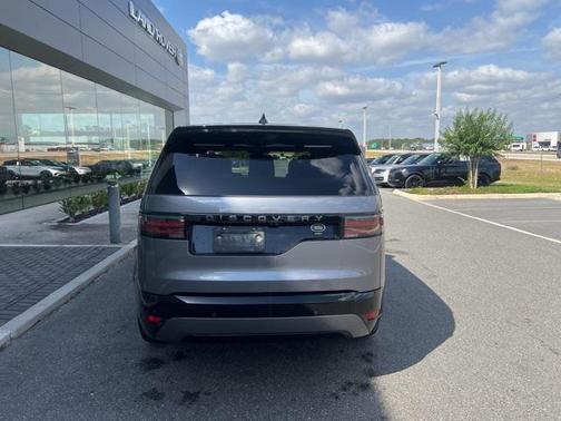2023 Land Rover Discovery P360 S R-Dynamic