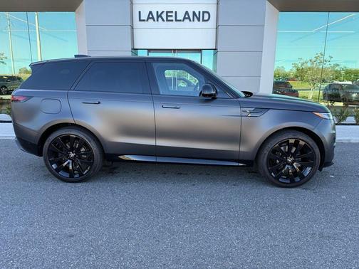 2025 Land Rover Range Rover Sport SE