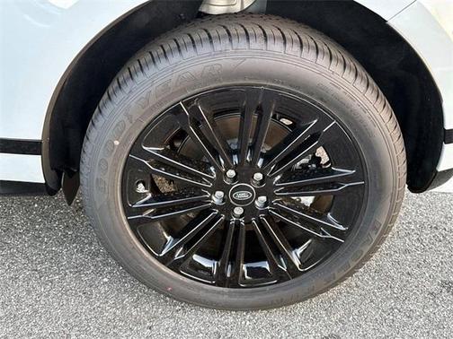 2024 Land Rover Range Rover Evoque Dynamic SE