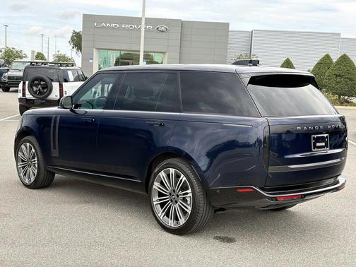Portofino Blue Metallic 2023 Land Rover Range Rover P530 SE