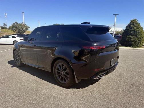 2023 Land Rover Range Rover Sport SE