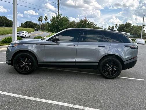 2026 Land Rover Range Rover Velar P250 SE R-Dynamic