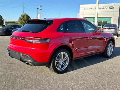 2022 Porsche Macan Base